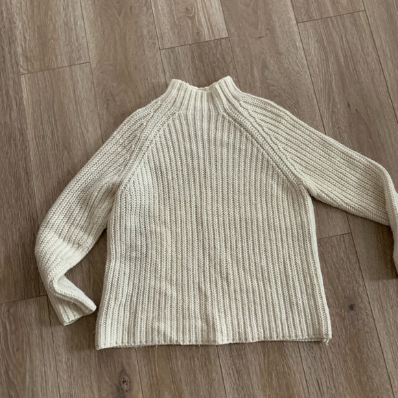 Ralph Lauren cream wool blend knit sweater - Picture 2 of 5